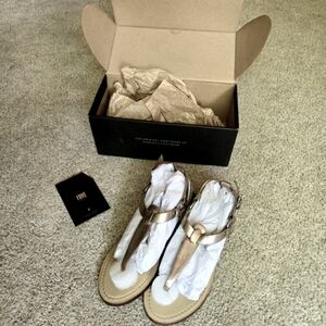 FRYE Rachel Ring T Strap Bronze 8 Gladiator Sandals